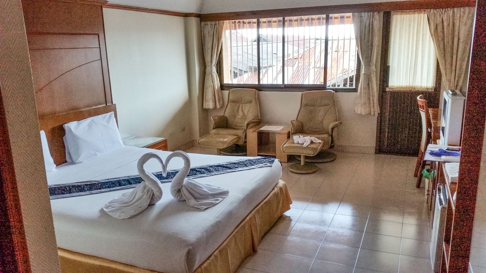 Seaview Hotel Sriracha 34/68
