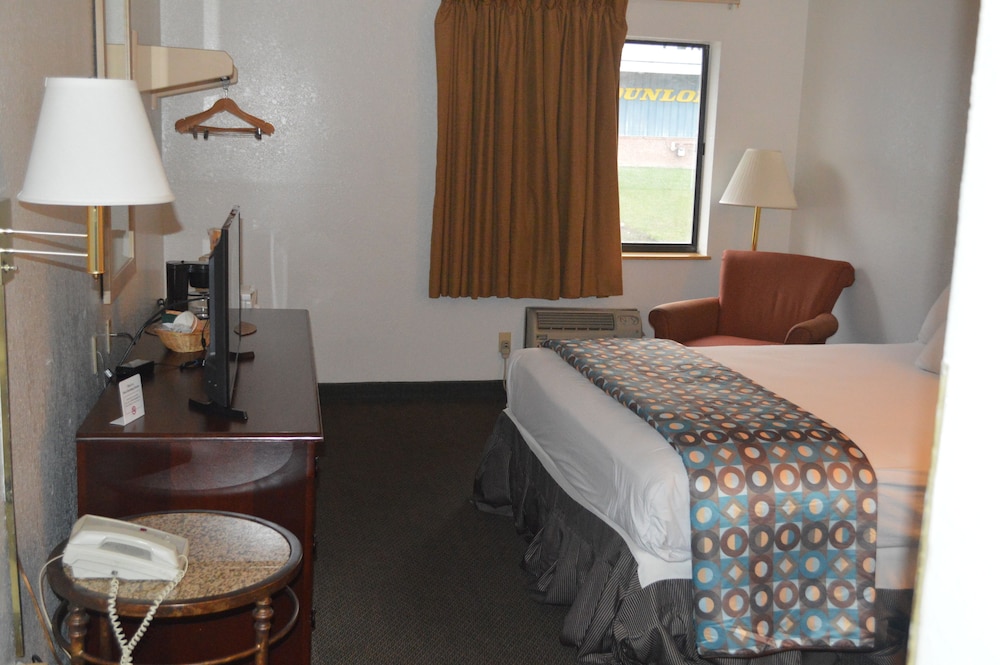 American Elite Inn 16/66