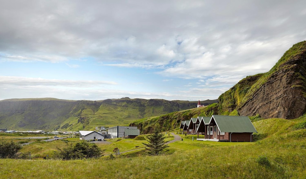 Vik Cottages 16/24