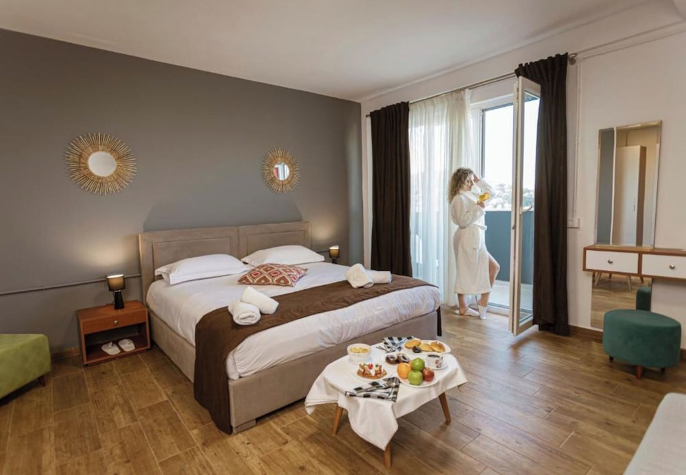 Olivar Hotel Tirana 28/60