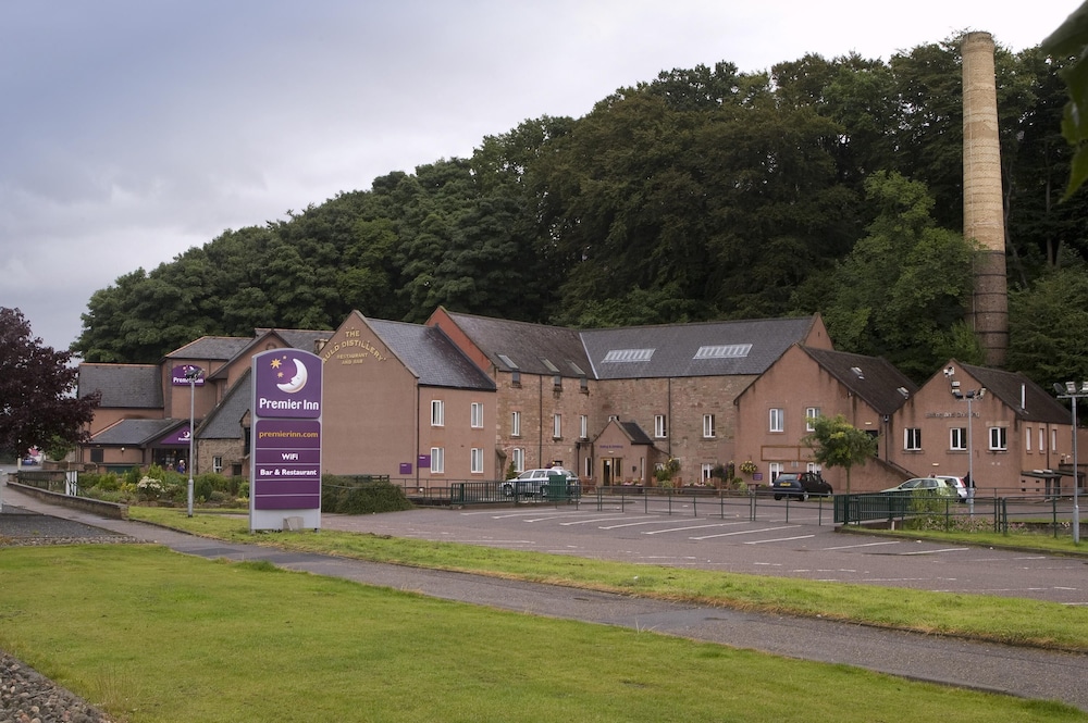 Premier Inn Inverness Centre (Millburn Rd) 58/67