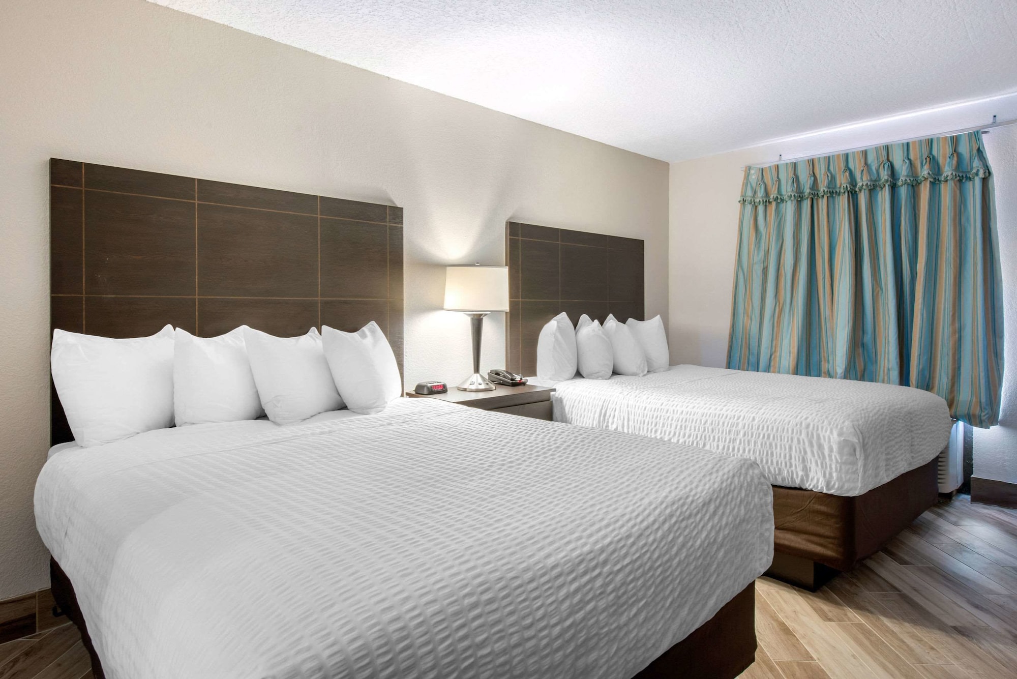 ROOM, 2 QUEEN BEDS, ACCESSIBLE