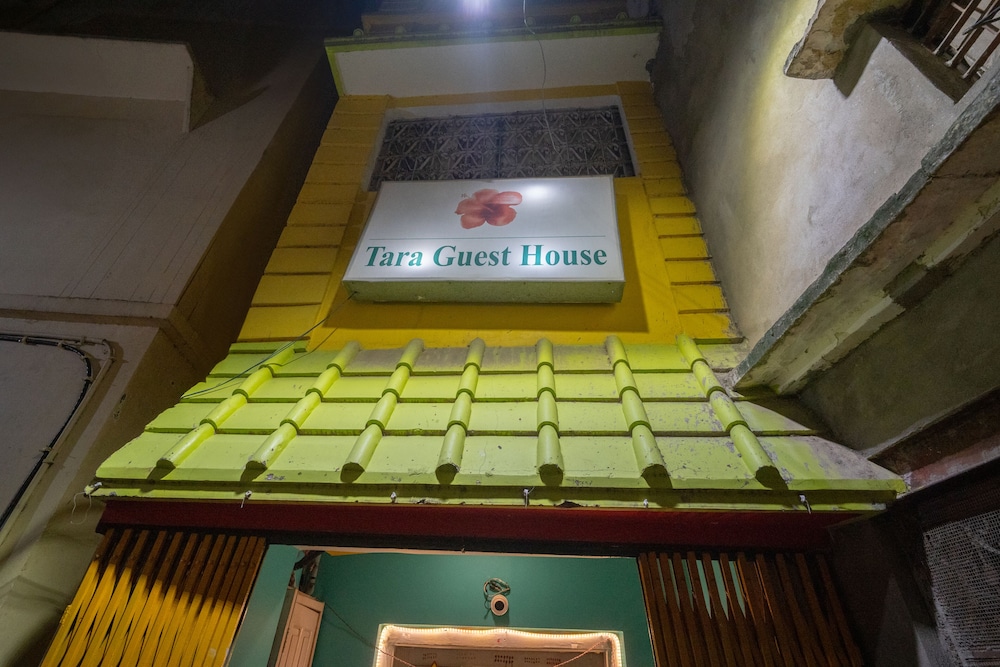 Tara Guest House 44/68