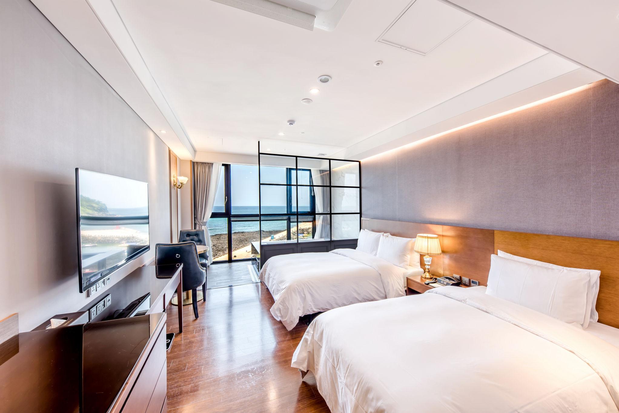Ocean, Deluxe, Twin Beds, Private Infinity Pool