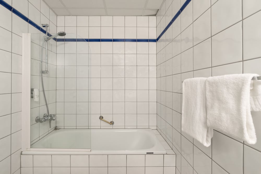 Quality Hotel Floro 8/39