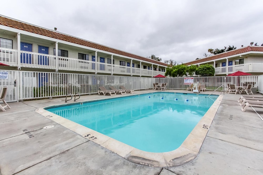 Motel6 Salinas, CA - North Monterey Area 9/41