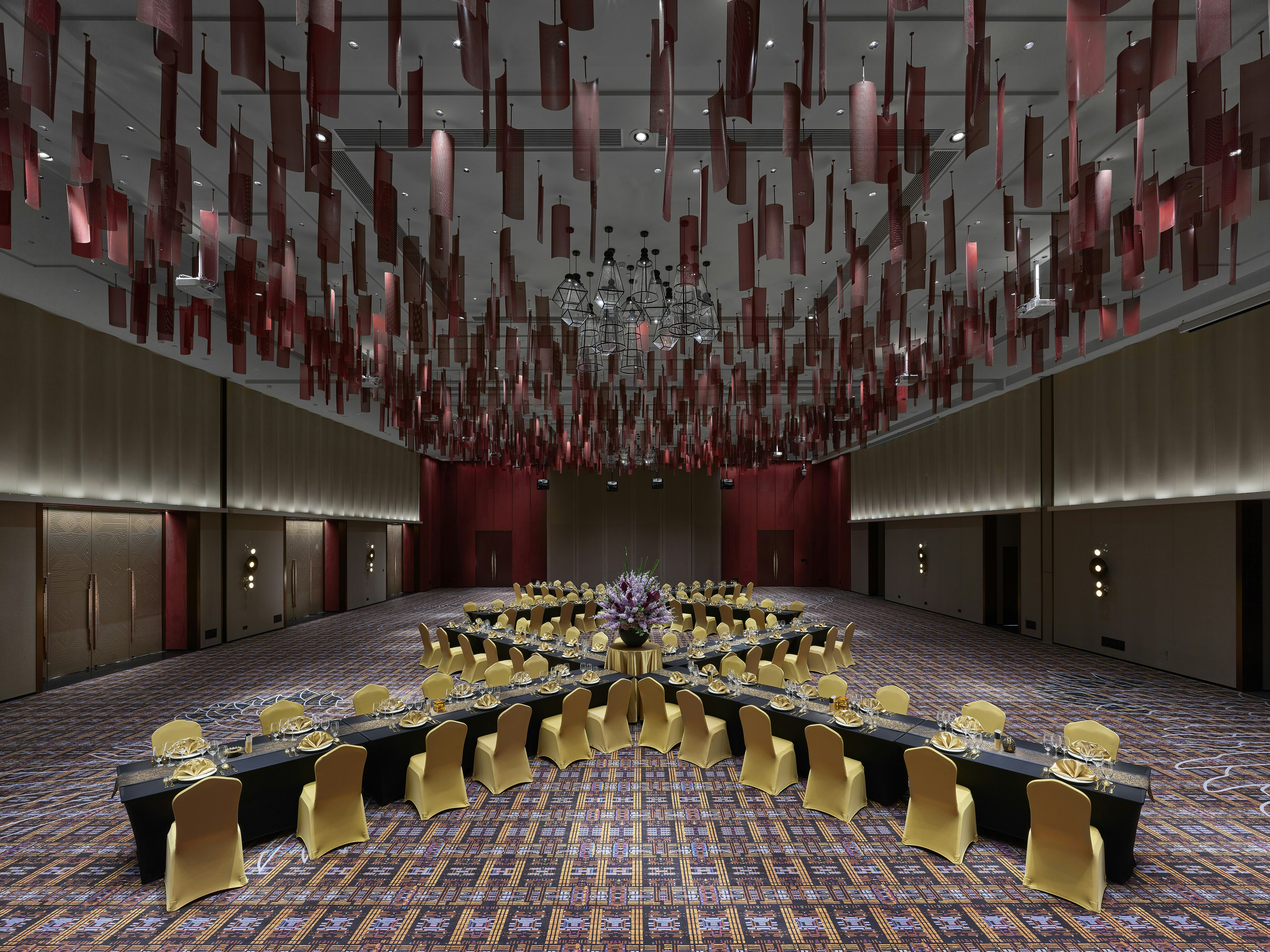 Hilton Shigatse 54/54