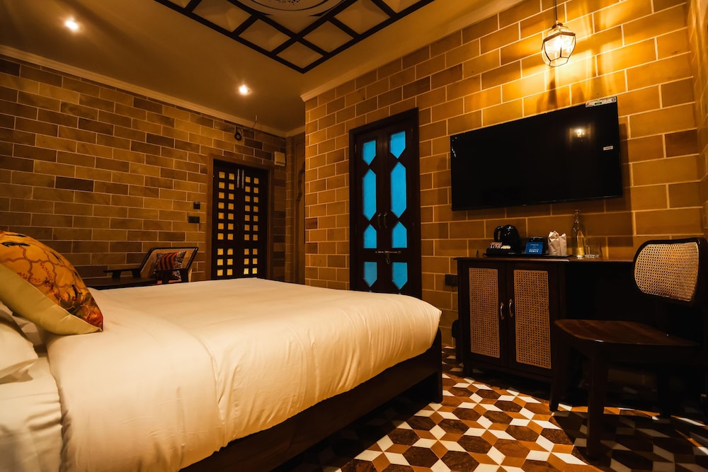 Guulab Haveli 18/50