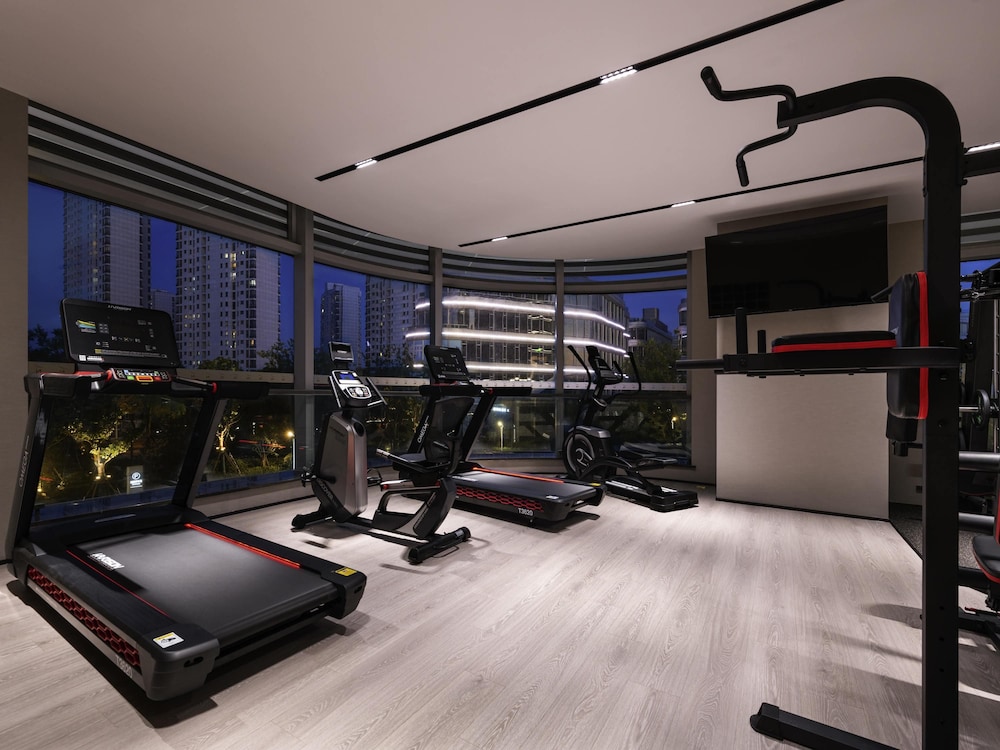 Novotel Shanghai Wanyuan 24/50