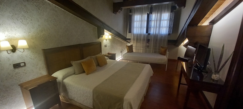 La Casona de Revolgo 28/44