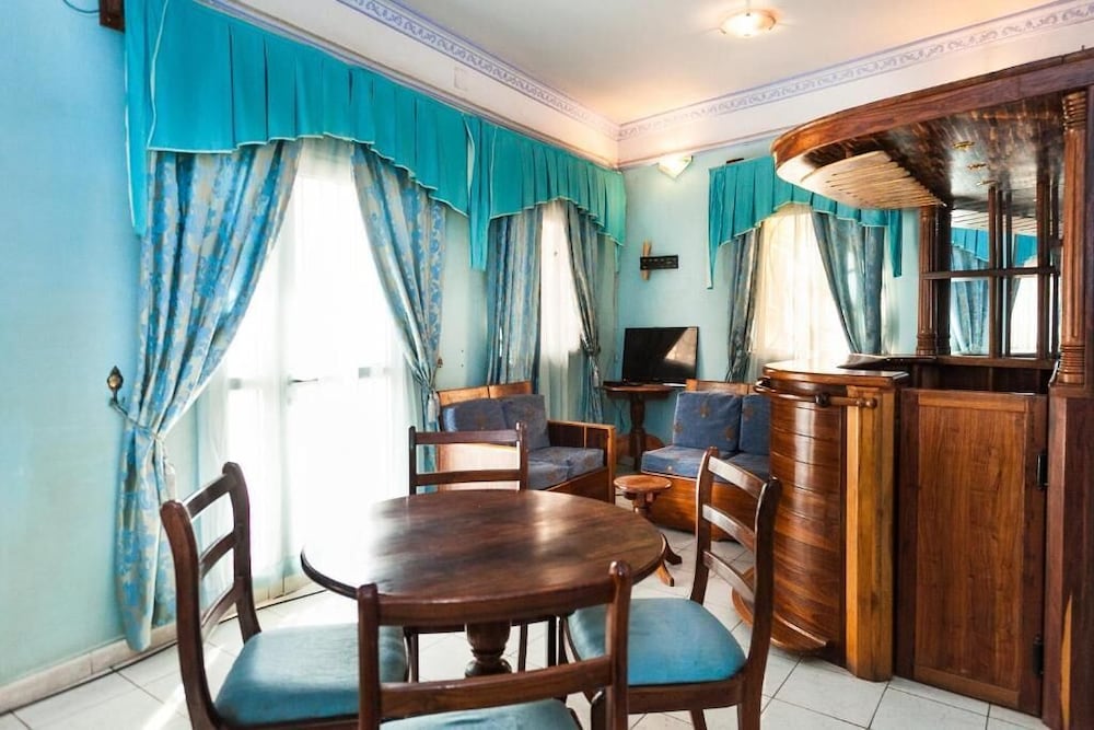 Oceanis Home & Voyages 40/50
