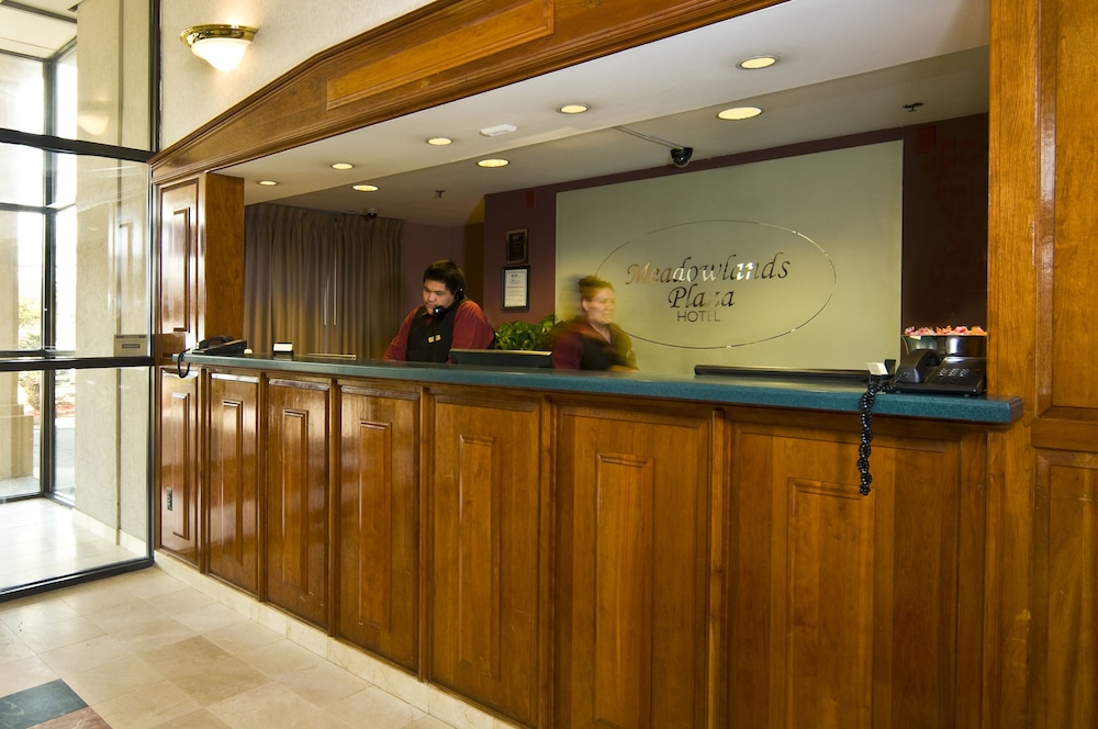 Meadowlands Plaza Hotel 5/57