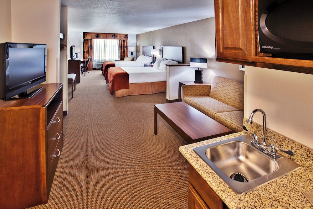 Holiday Inn Express Hotel & Suites Dubuque-West 51/51