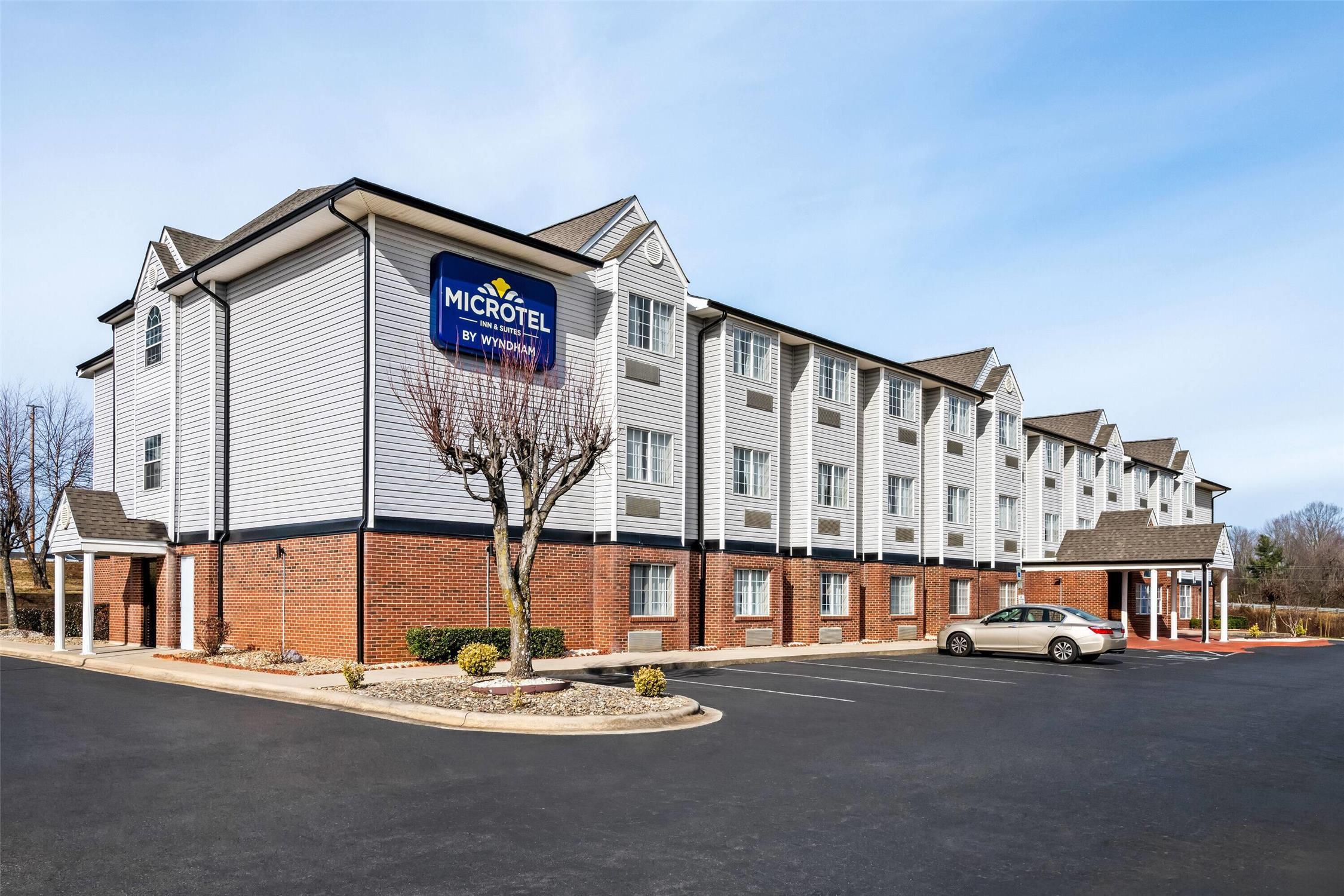 Microtel Inn & Suites by Wyndham Statesville 39/43