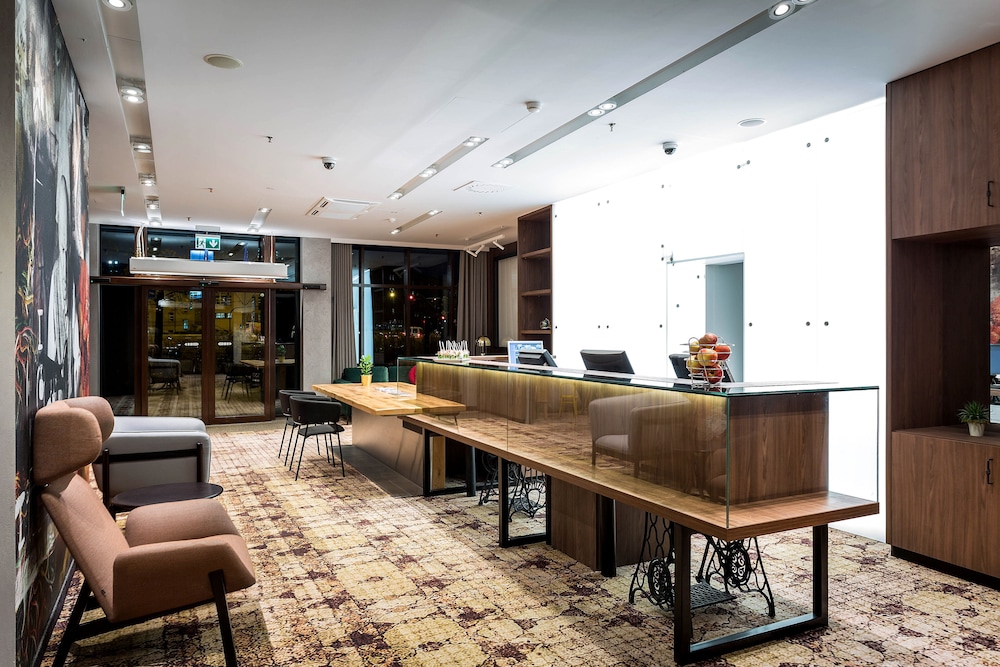 Lobby at Qubus Hotel Lodz, LODZ