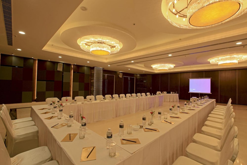 Goutham Grand Hotel 23/26