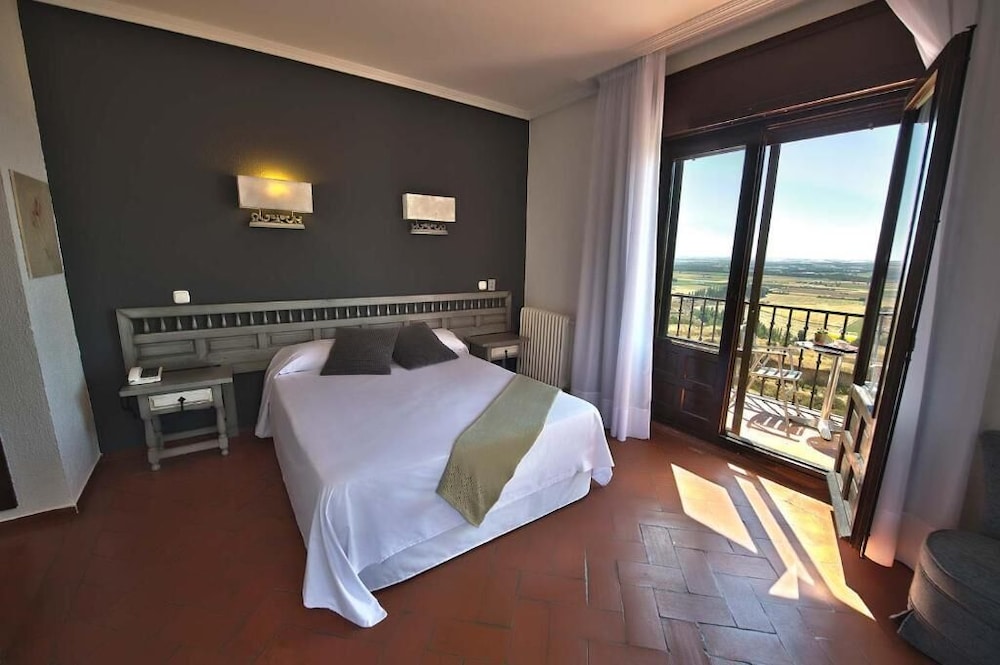 Juan Ii Hotel 7/50