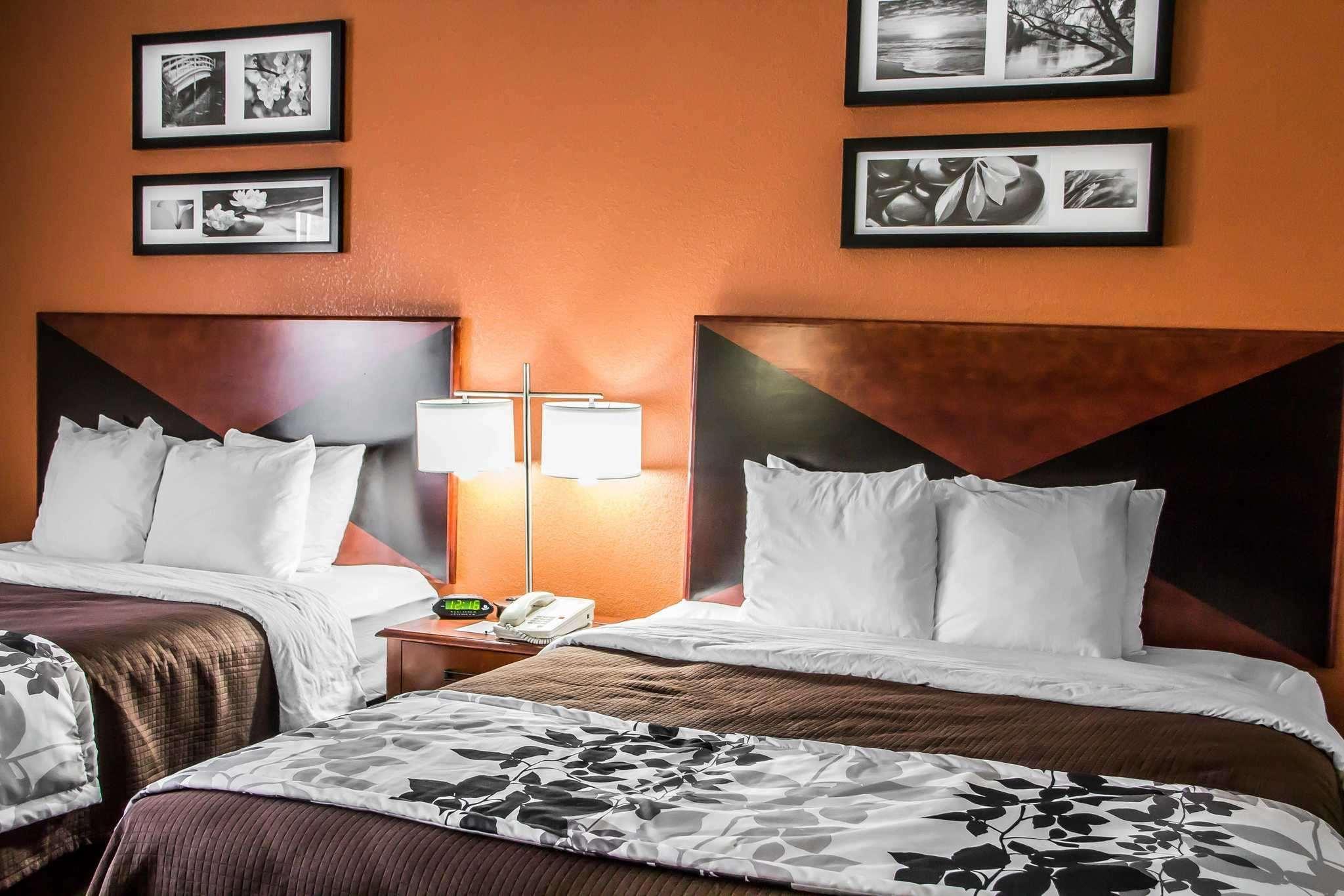 SUITE, 2 QUEEN BEDS