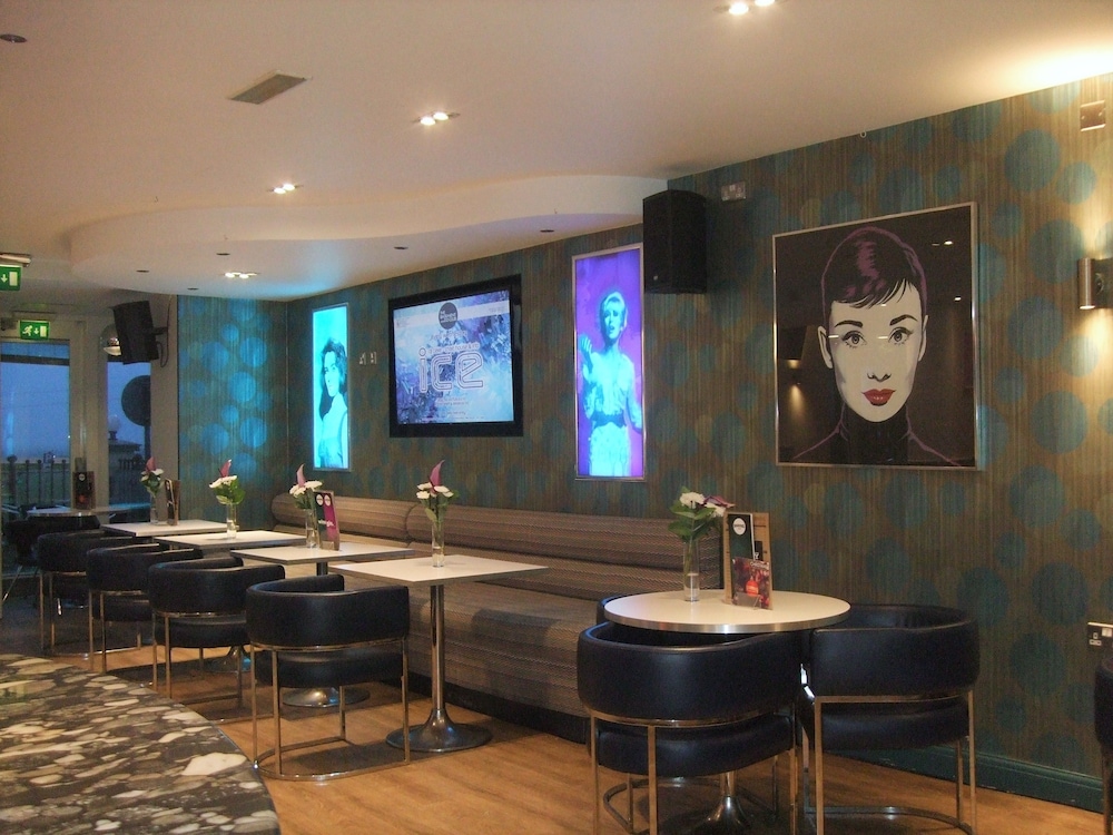 Legends Hotel Brighton 50/67