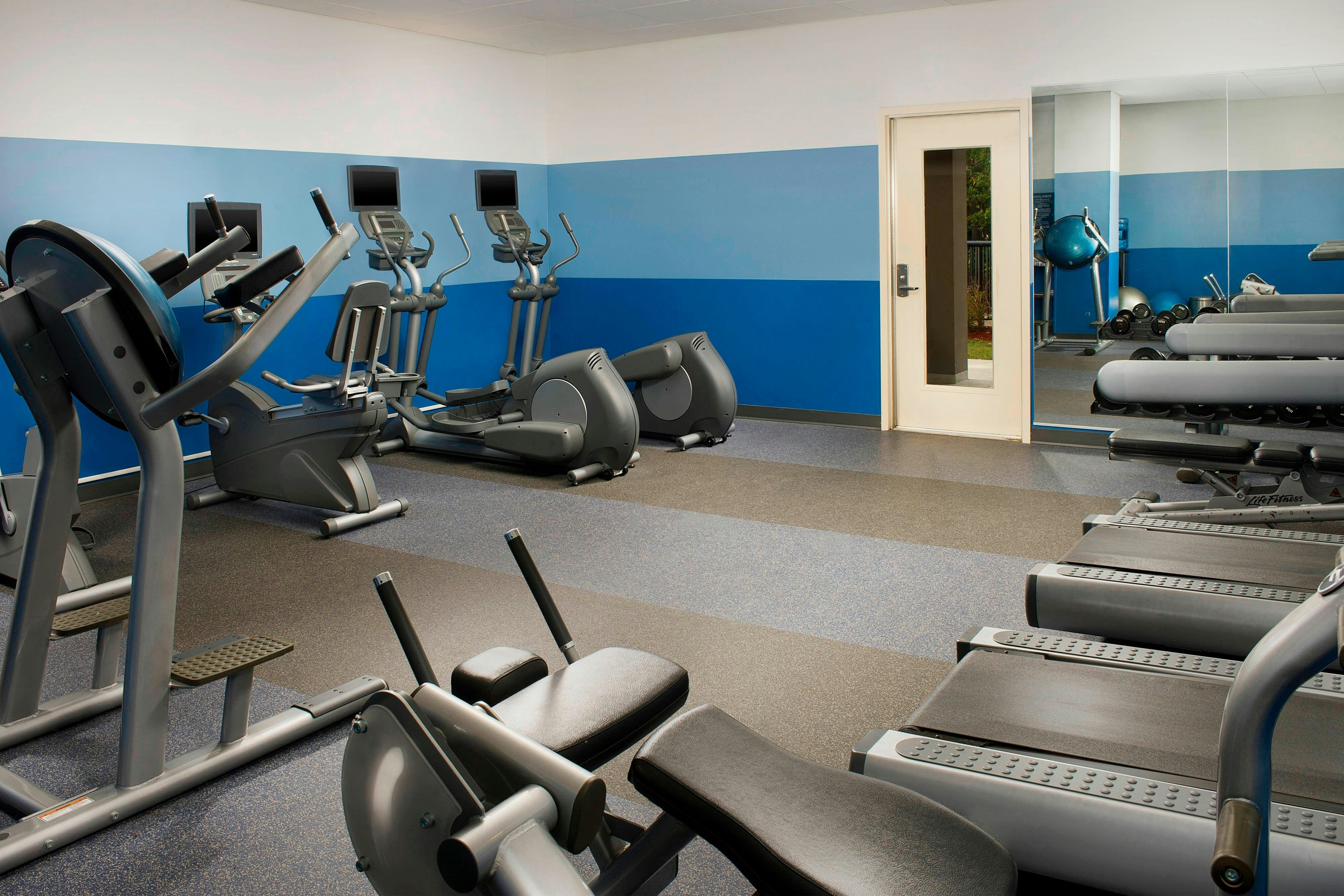 Four Points by Sheraton Jacksonville Baymeadows 3/4