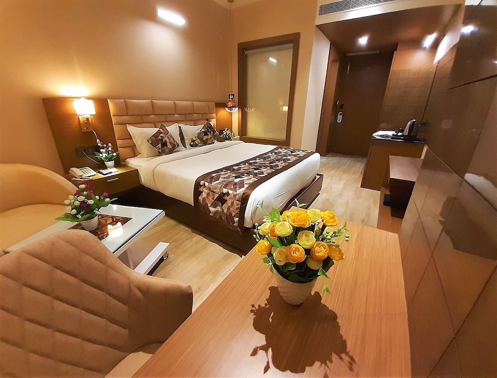 HOTEL LEGEND INN 9/22
