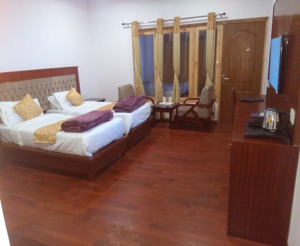 Hotel Royal Ladakh 12/50
