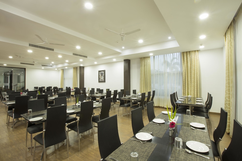 Landmark Pallava Beach Resort Mahabalipuram Chen 23/32