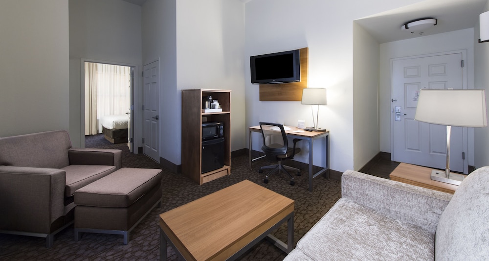 Holiday Inn Savannah Historic District 36/56