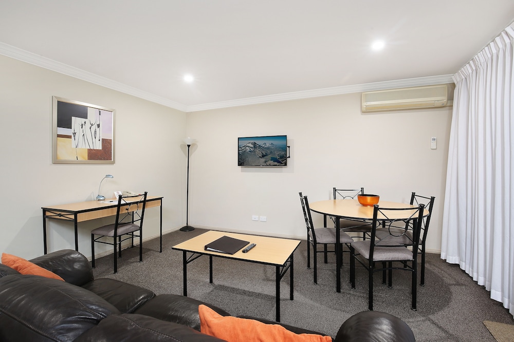 Wollongong Serviced Apartments 14/27