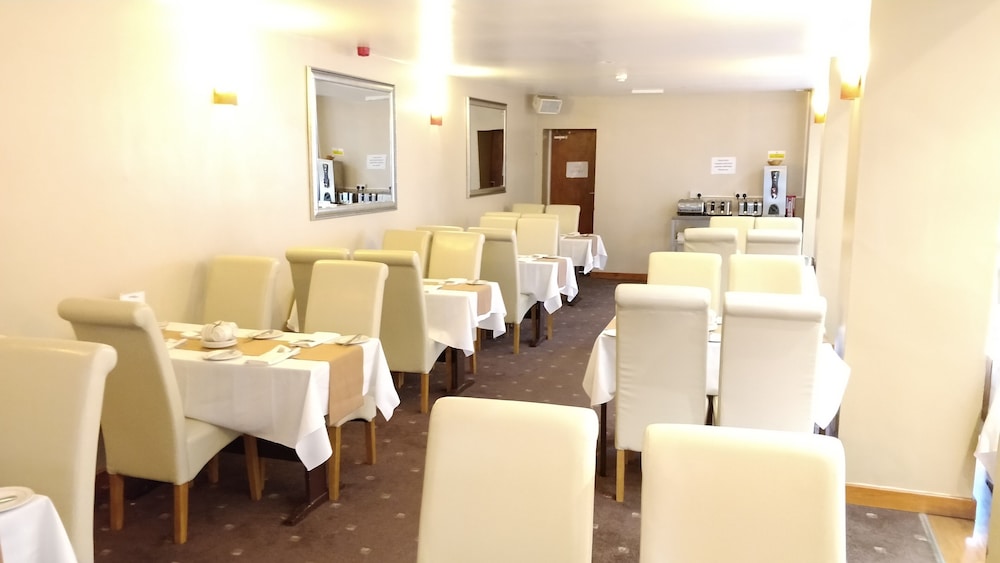 The Lawton Hotel 38/50