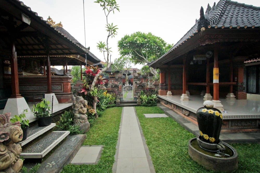 Awan Bali House 24/27