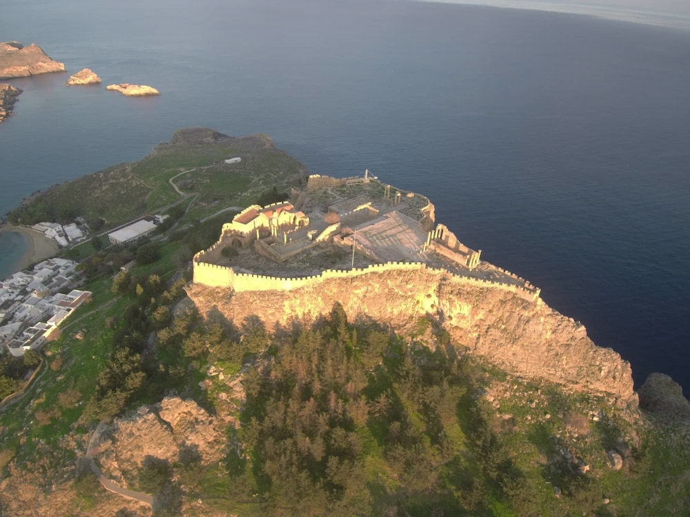 HOTEL LINDOS DIAMOND EXCLUSIVE VILLA photo5