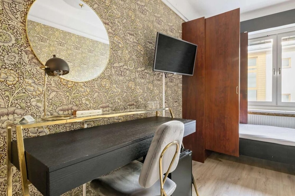 Centric Hotel 52/66
