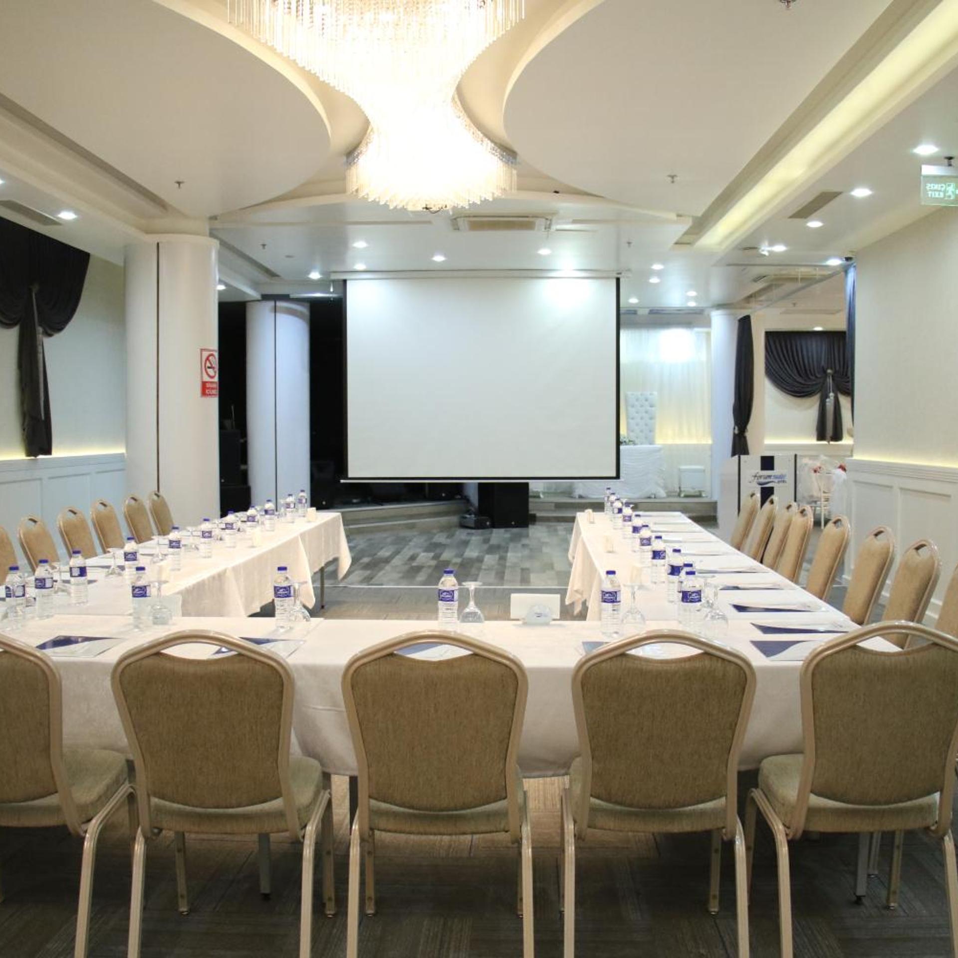 Forum Suite Hotel 59/70
