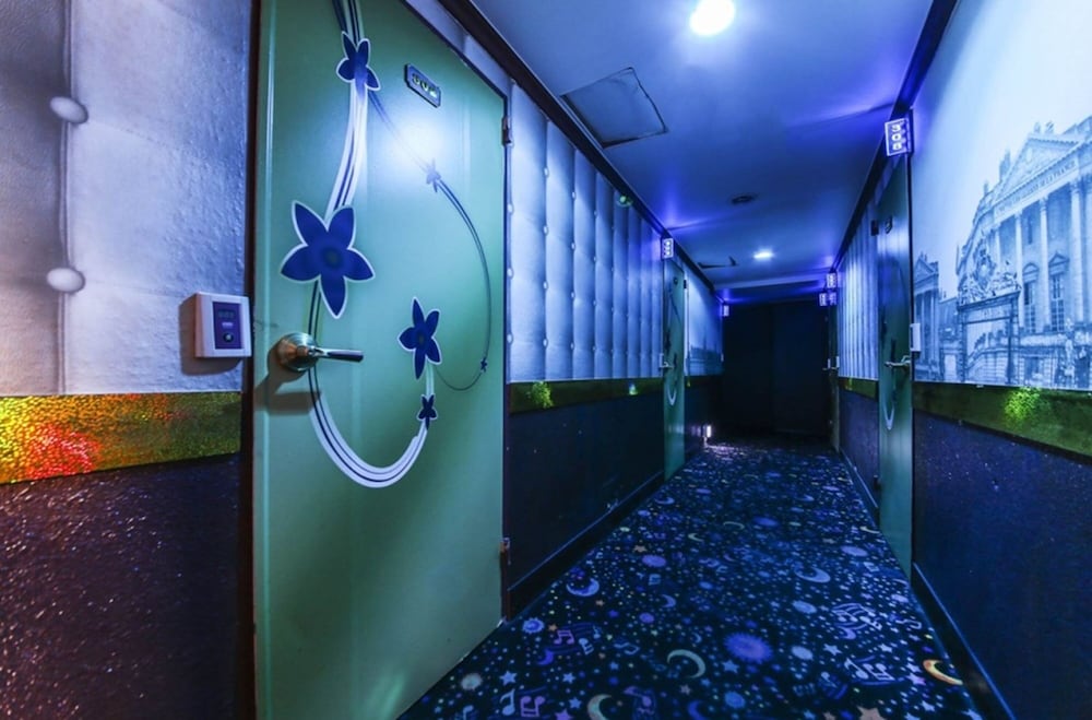 Swiss Motel 20/36