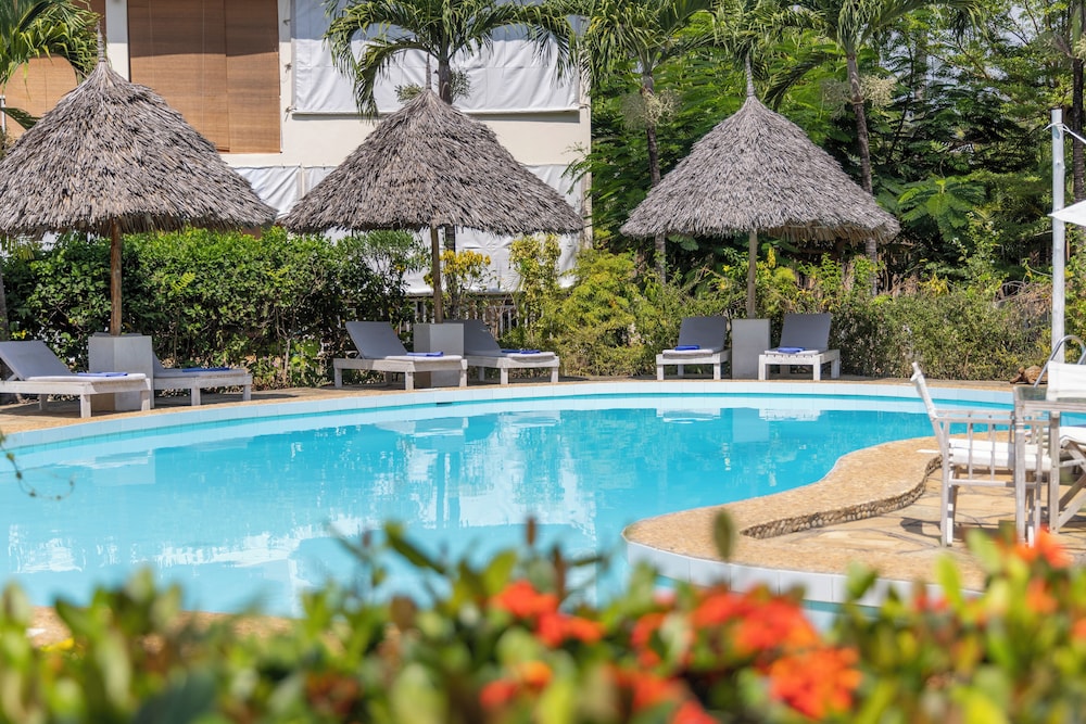 AESTUS VILLAS RESORT 44/50