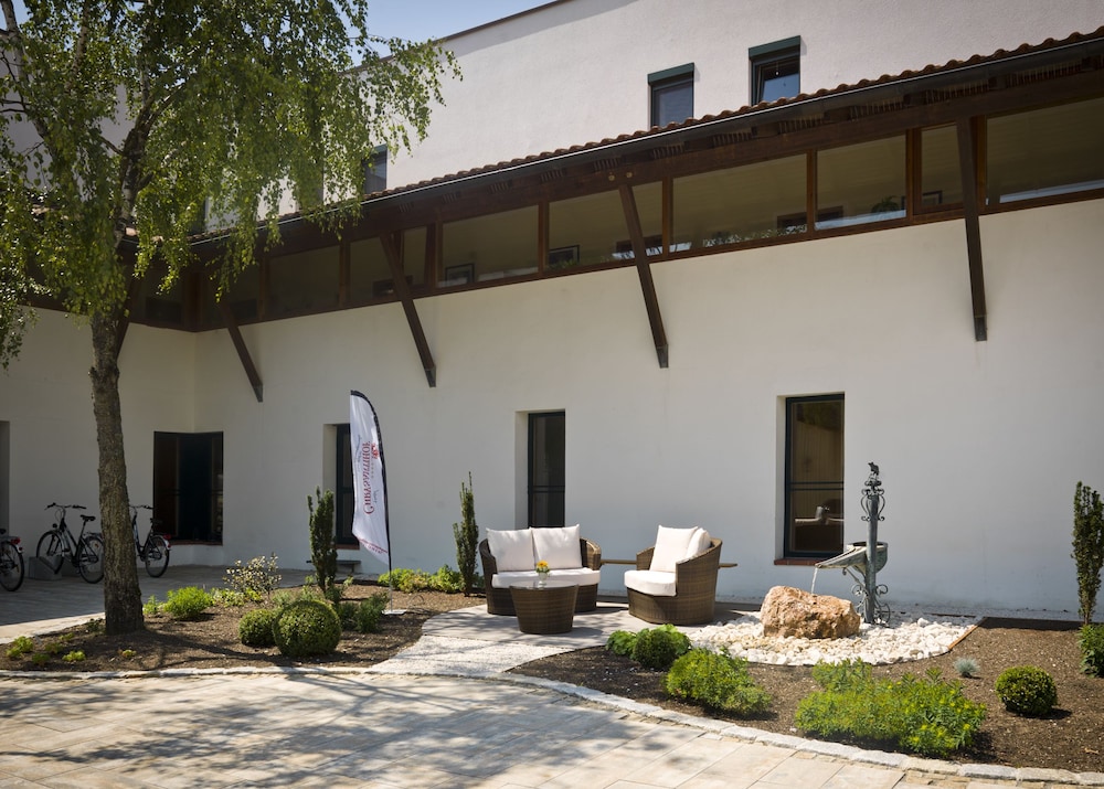 Hotel Chrysantihof 45/51