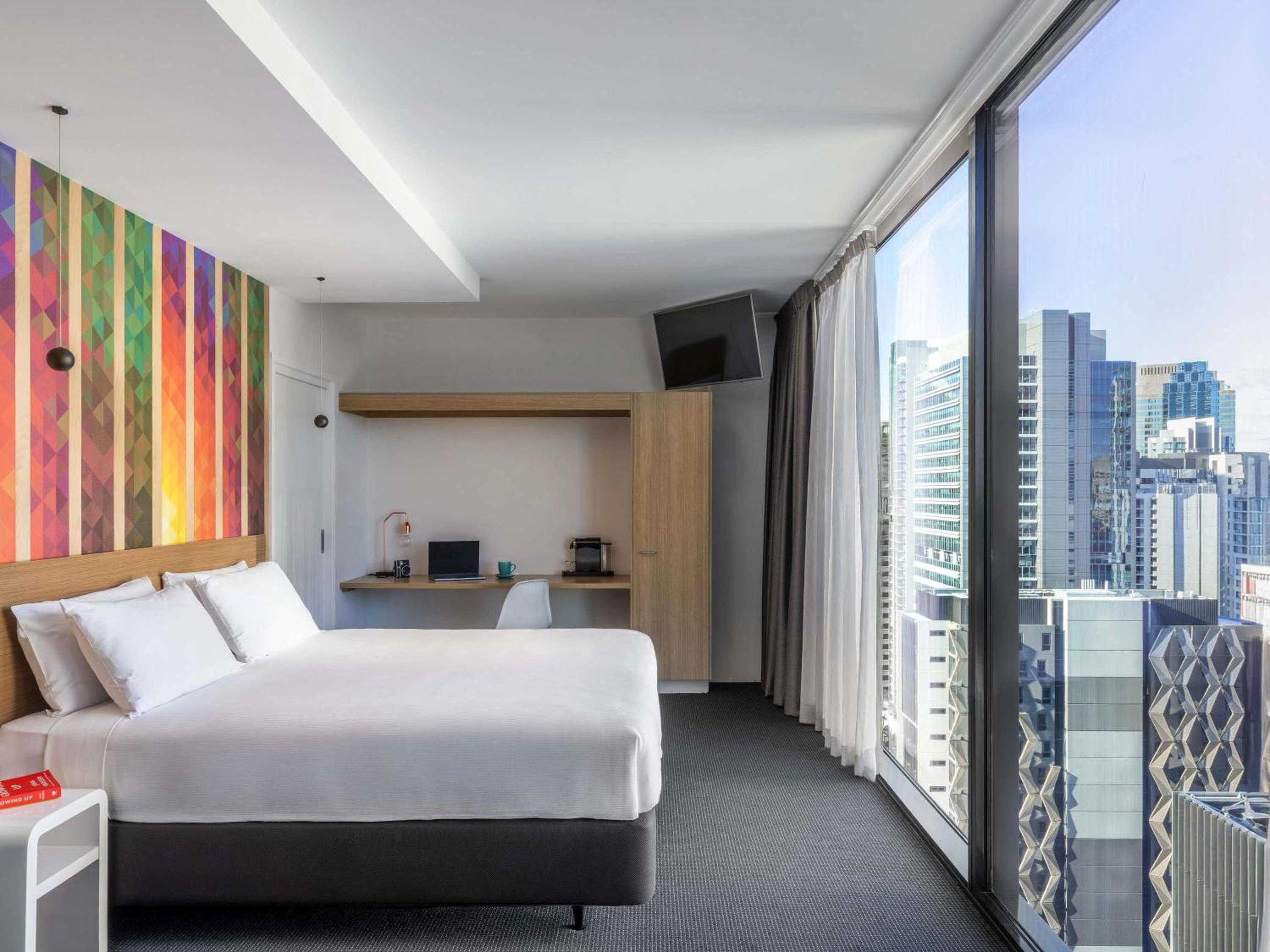 Executive, Suite, King Bed, Riverside