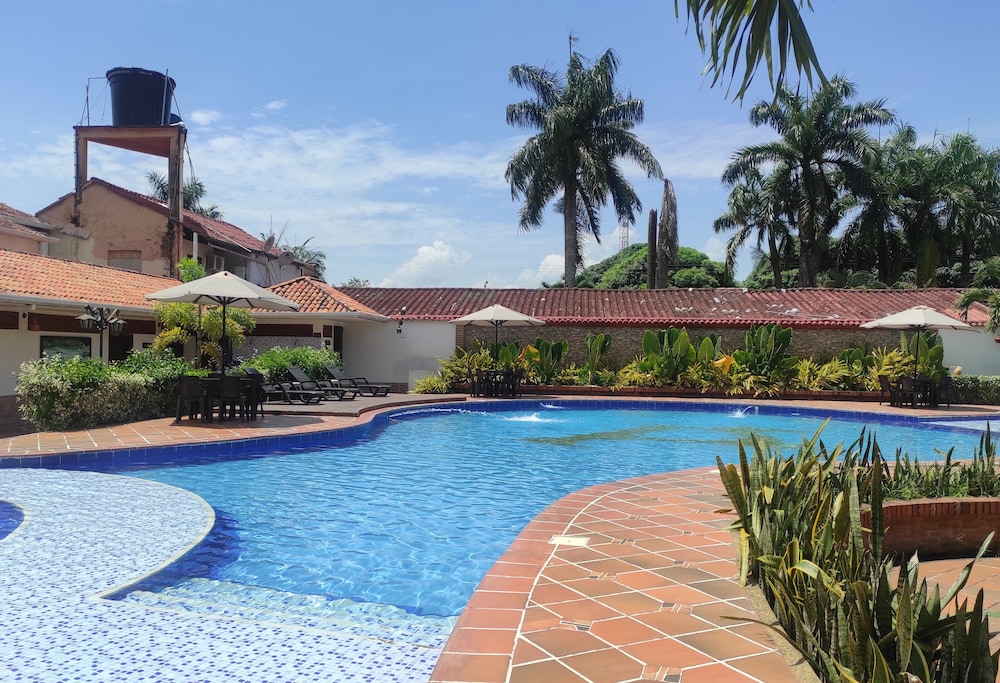 Hotel Campestre La Potra 19/50