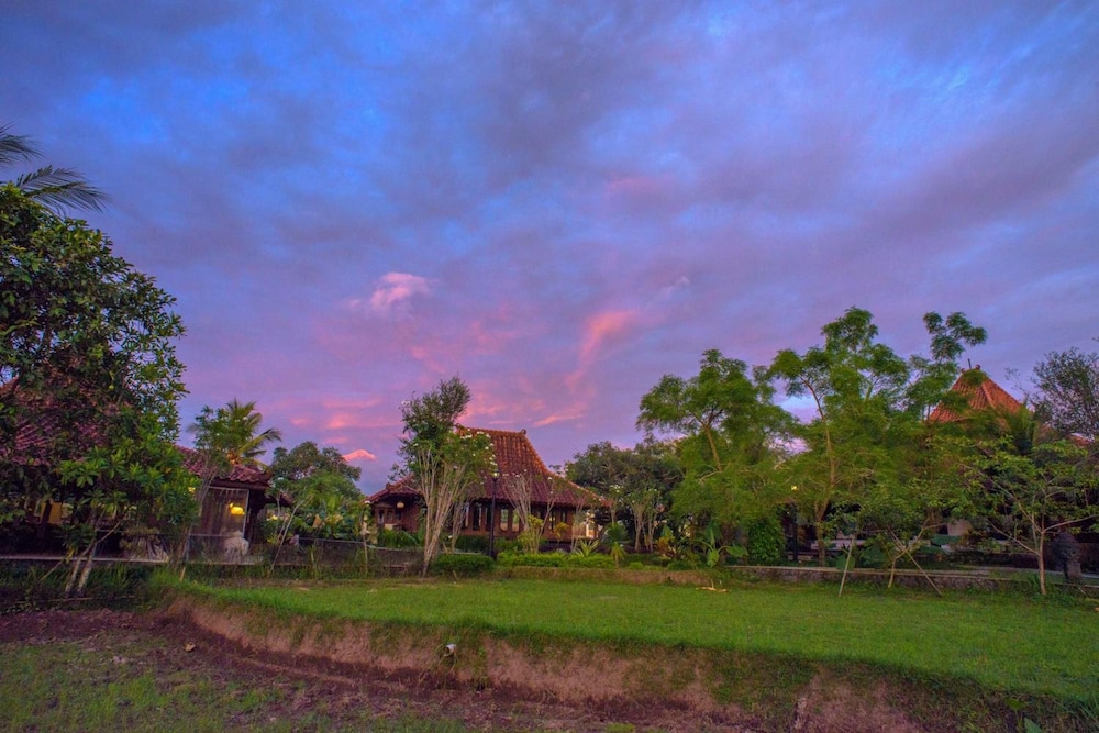 Java Village Resort 50/56