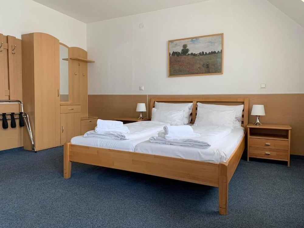 STANDARD, DOUBLE BED