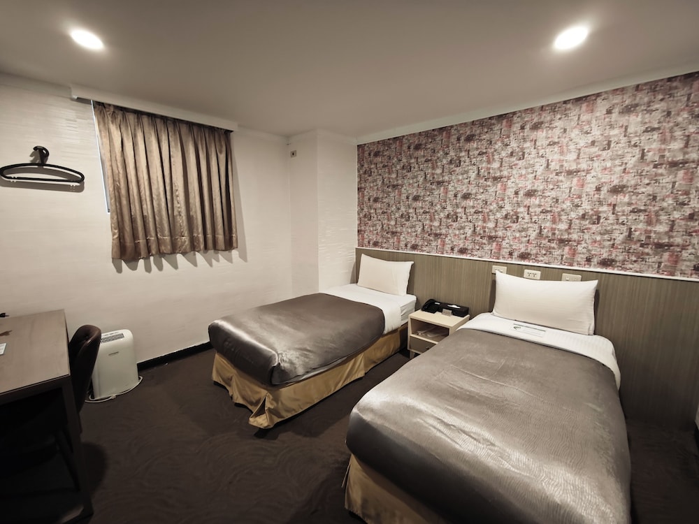 XIMEN HOTEL 31/70