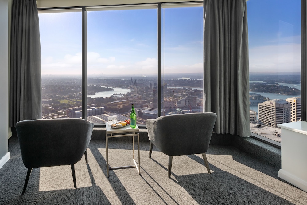 Meriton Suites World Tower 49/50
