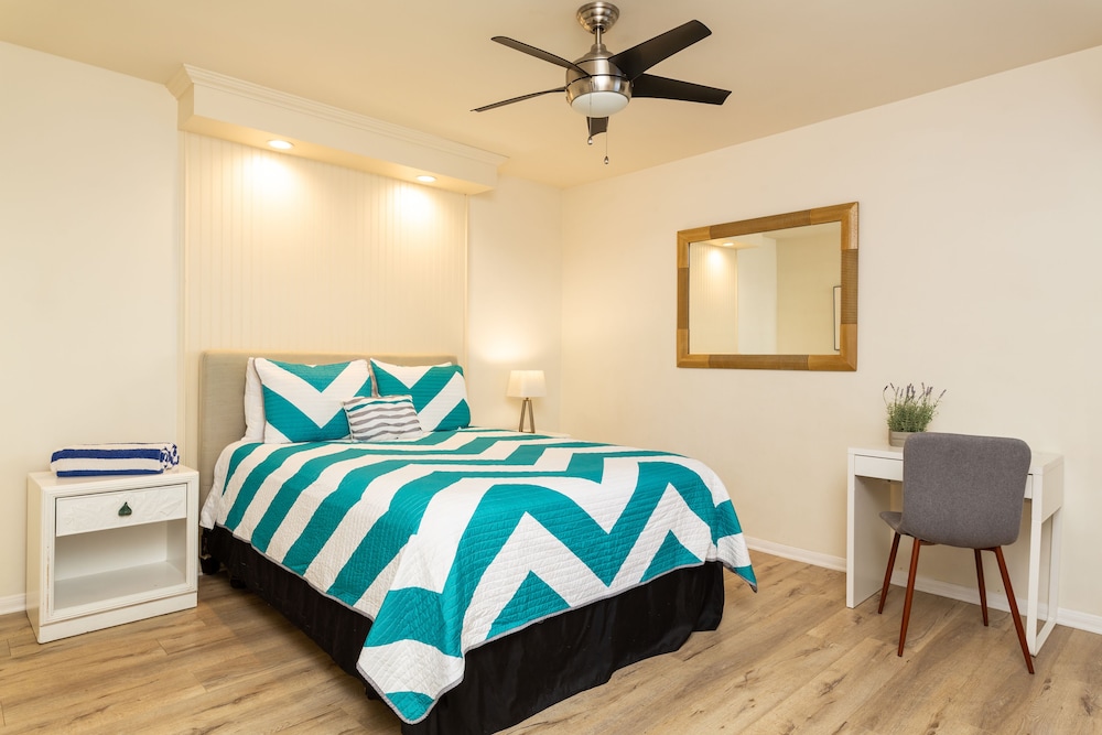 غرفة قياسية بسرير كوين، The Sea View Inn At The Beach 2/3