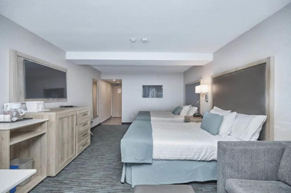 Imperial Hotel and Suites 12/60
