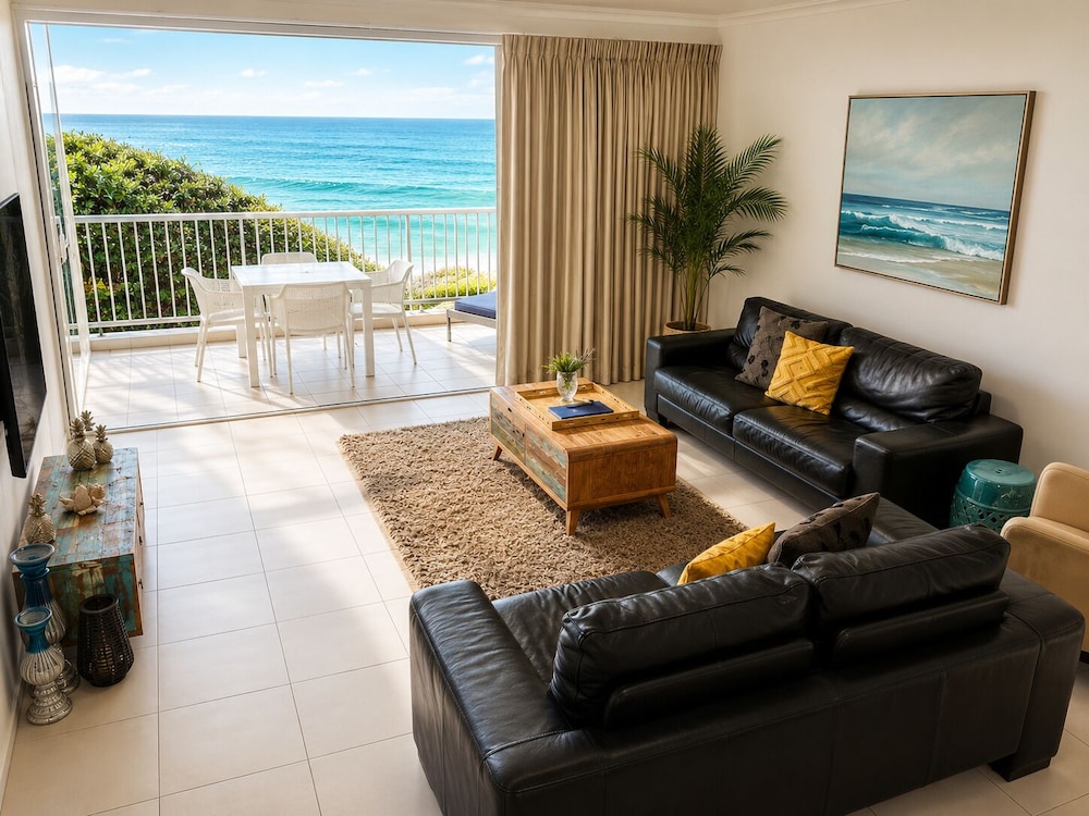 ON THE BEACH RESORT BRIBIE ISLAND 30/50