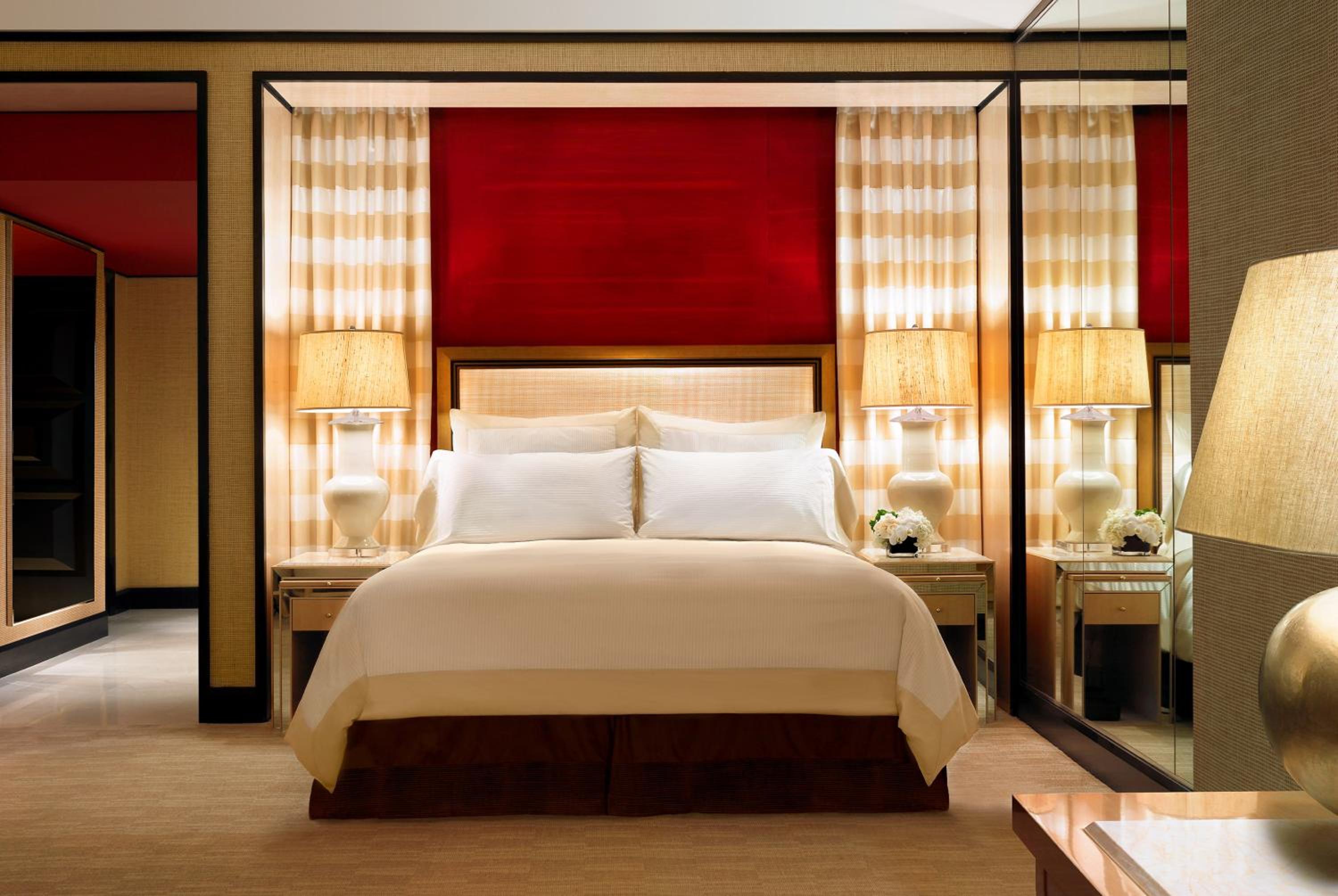 ENCORE, KING BED, PANORAMIC VIEW