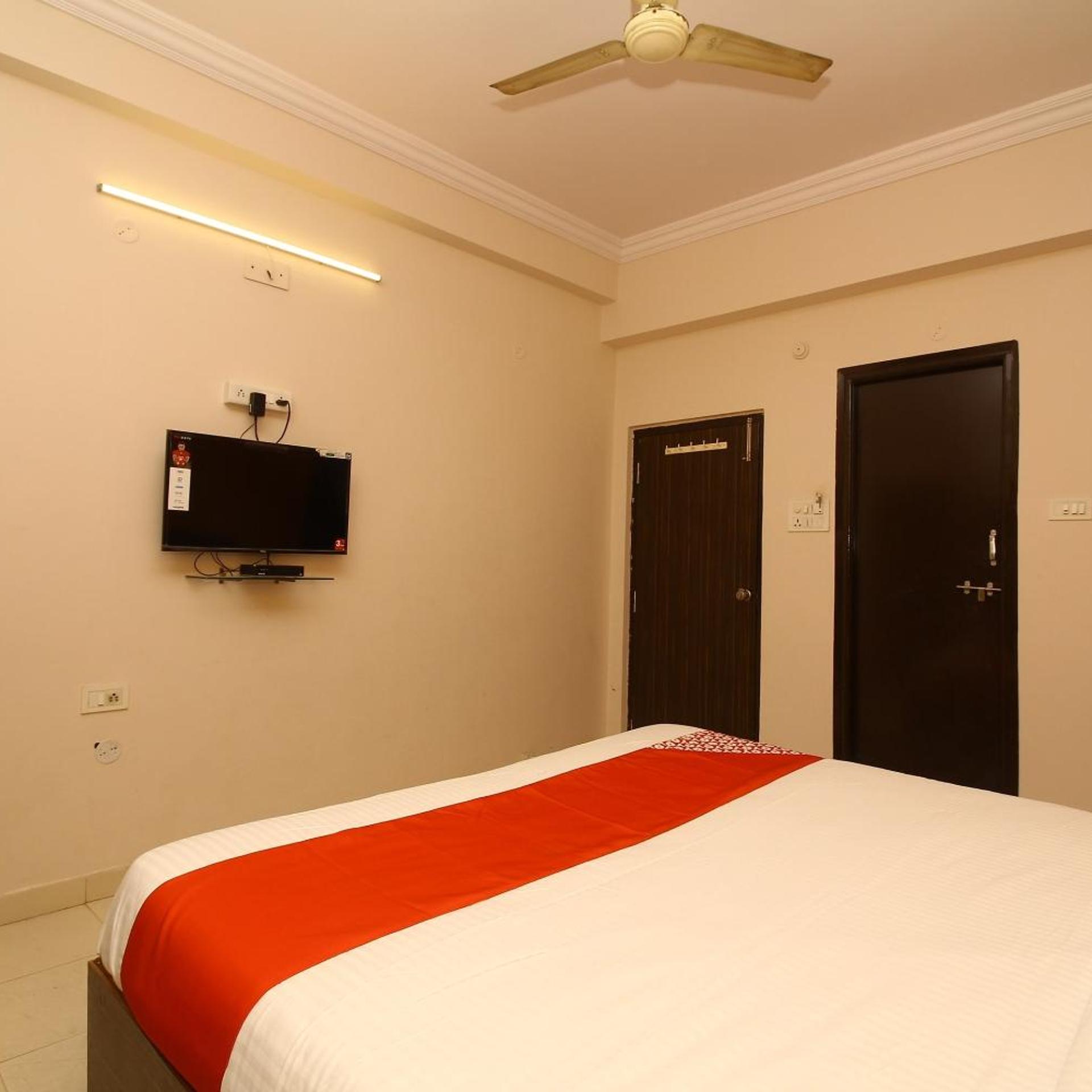 Hotel Nav Bharat Residency 19/29