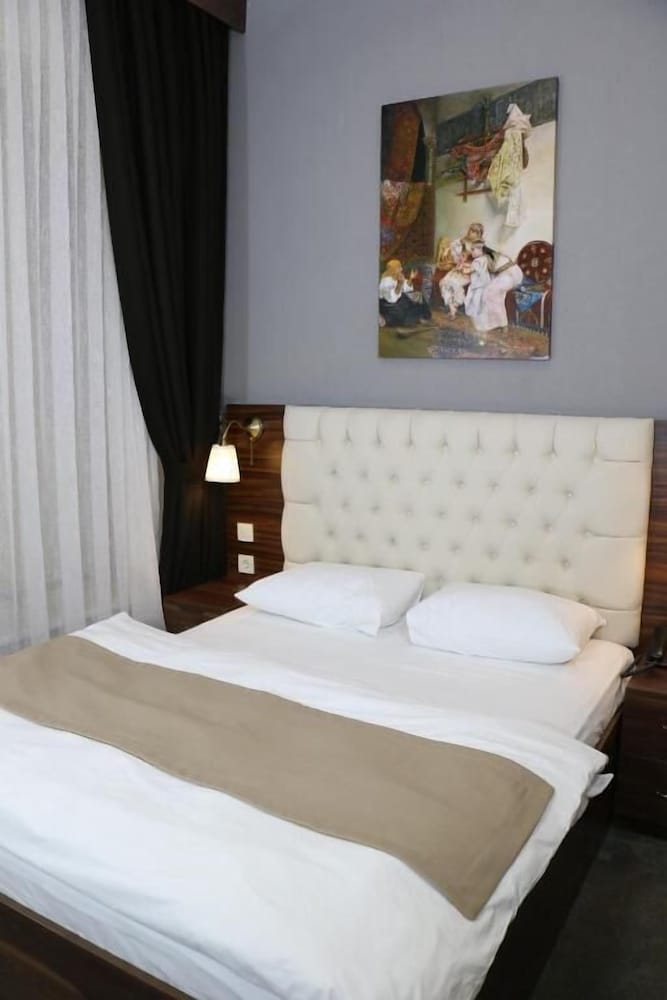 BASIC, DOUBLE BED, ANNEX