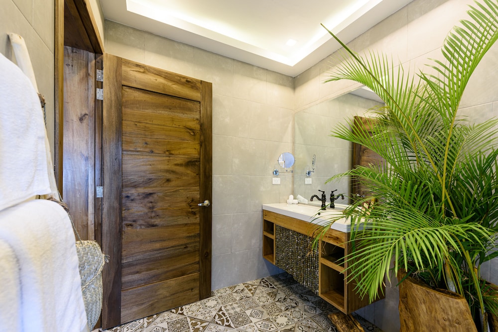 Saman Boutique Hotel 50/50